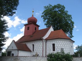 ale kousek za tímto půvabným kostelíkem