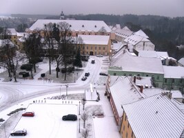 a pohledy na ně jsou až Ladovské