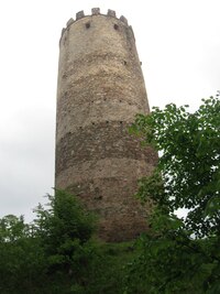 na hradě Šelmberk už dost hustě