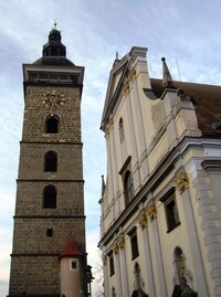 ke katedrále pod Černou věží