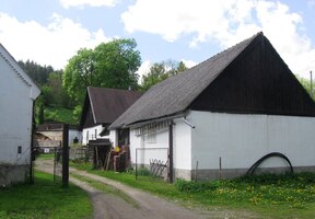 a obdivovali lidovou architekturu