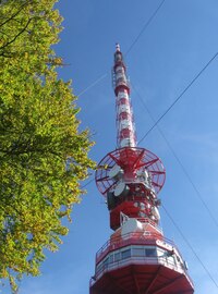 a vysoké věže přenašeče