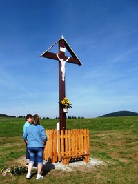 Děvčata z Velkého Borového tu prováděla bohulibou údržbu
