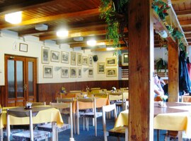 ale interiér chaty se vůbec nezměnil