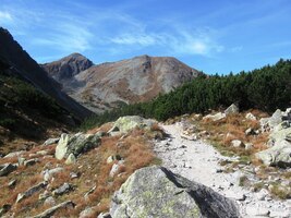 a čeká nás sestup do údolí