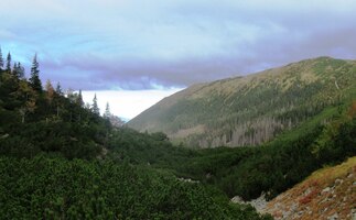 Sluníčko tu právě rozhání jediný mraK naší dovolené