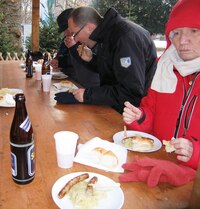 Je čas na Wurst mit Sauerkraut,