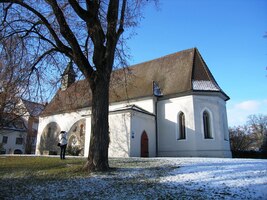 Nedaleko odsud je středověký kostel sv.Martina