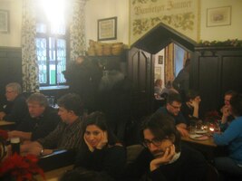 Sály jsou zde v několika patrech