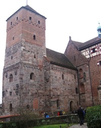 a nejhonosnější Císařský hrad z XIII.st.