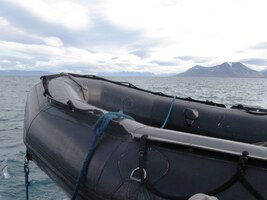 Jsme ale vybaveni záchrannými čluny