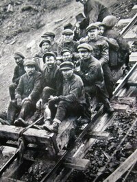 Tohle jsou místní horníci