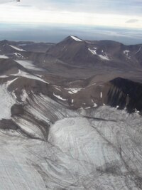a pak už jen fotografujeme zemi,
