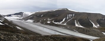 a já byl skoro tak stár jako ostatní dohromady