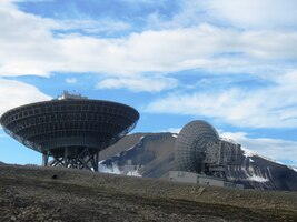 Jsou zde tajemná výzkumná pracoviště