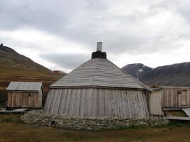 Přicházíme k "Dog base" -