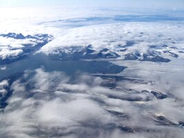 Tady už ale letíme nad Špicberky