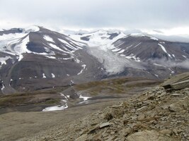 hory a údolí středu a východního pobřeží