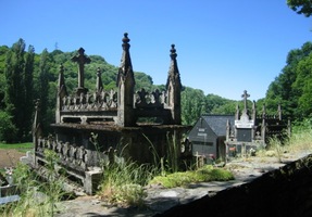 Za městečkem Triacastela je vyprahlý kraj