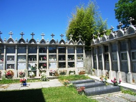 a typickým galicijským hřbitovem