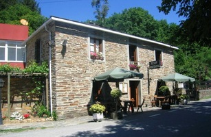 Na cestě do Sarrie jsem si tu dal pivko