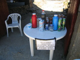 a zde samoška pro poutníky, zboží gratis