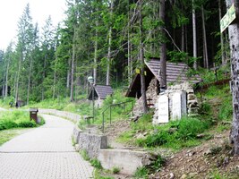 a je tu celá síť poutních cest