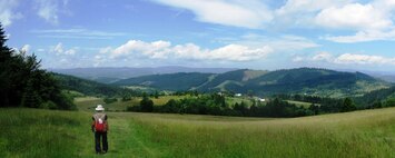 Za ním už se otevírají pohledy do údolí Kysúce