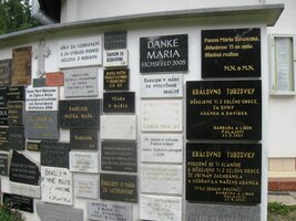 i jejich prosby a díkůvzdání