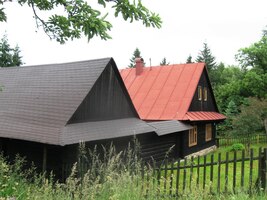 a vedla vzhůru do Javorníků