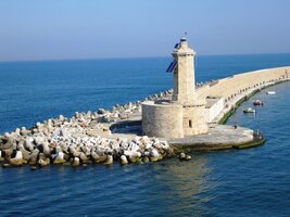 Otáčíme se okolo majáku