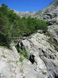 Kolem vodopádů a peřejí Cascades de Anglais