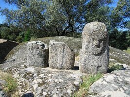 Převládá tíseň z dávné historie