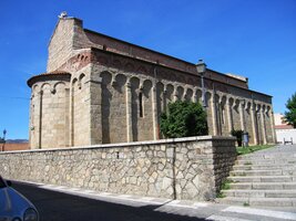 Tohle bylo zajímavější - románský kostel v městě Olbia