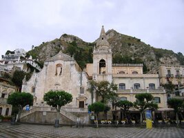 Předposlední den začínáme v Taormině,