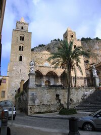 s jedinečným mozarabským interiérem