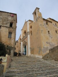 Uličky jou zde úzké a křivolaké