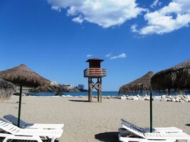 a takhle hotelová pláž pod ním