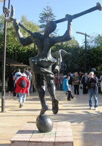 No jasně! Salvator Dali, ten výstředník!