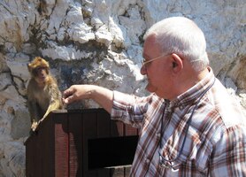 a rozumí jejich řeči