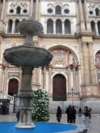 Je to stavba mnoha stylů,