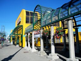 Ulice jsou zde široké