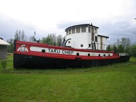 I tady kotví historické lodě na souši