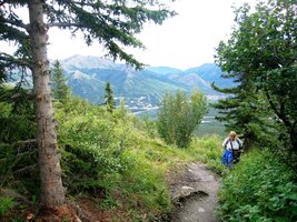 Druhý den proto raději vyrážíme na bezpečnější trek -