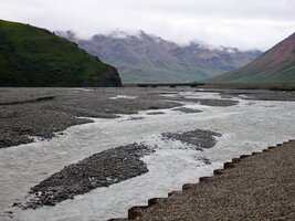 v ůdolí ledovcové řeky