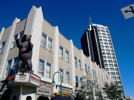 Anchorage je moderní město (250 tisíc obyvatel)