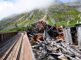 v dole Independence Mine nad městem Palmer