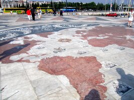 ...a podrobná historie zámořských objevů na dlažbě