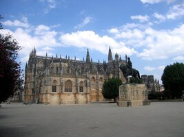 Nádvoří před katedrálou