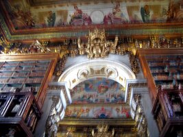 Vnitřní výzdoba knihovny